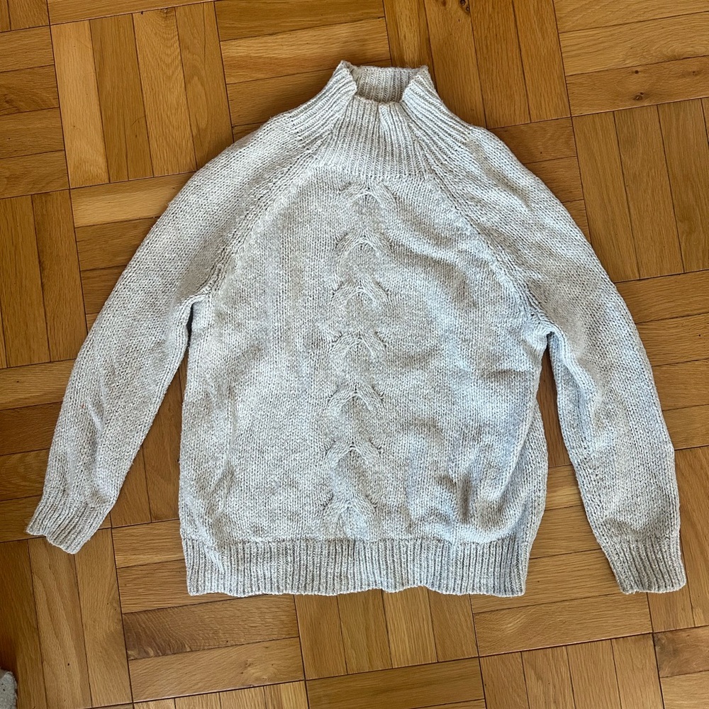 Cableknit Sweater